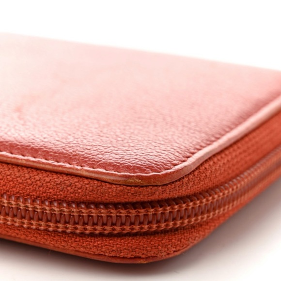 Pre-loved authentic Chanel wallet - Picture 11 of 12